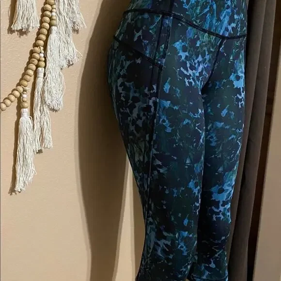 Lululemon leggings - Picture 5 of 9